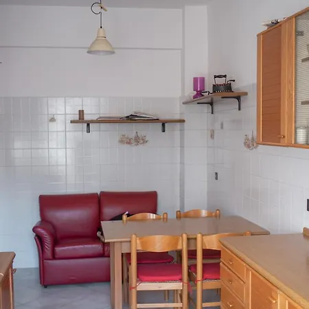Peaceful Family Apartment, Near Metro